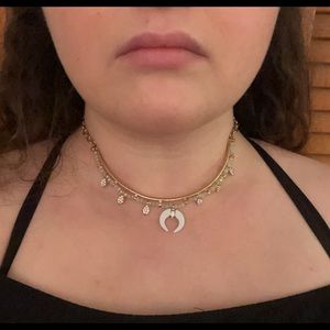 Choker necklace